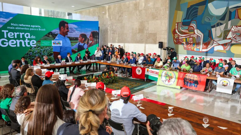 The Terra da Gente Program was launched in Brasilia last Monday. Photo: Valter Campanato/Agência Brasil.