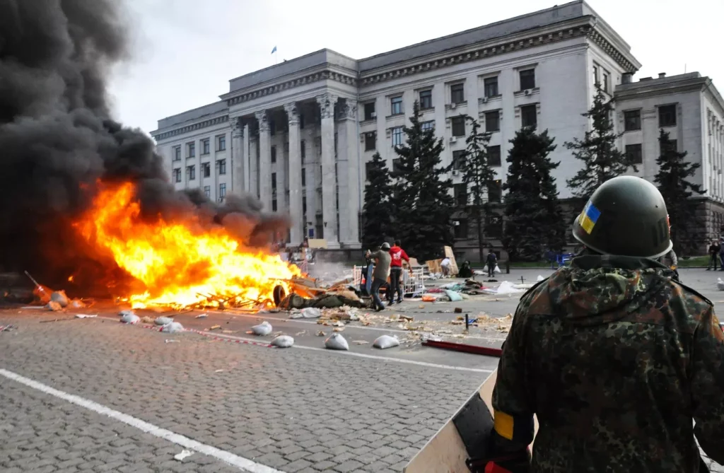 Mass unrest at the Odessa Trade Unions Building in Odessa on May 2, 2014, which culminated in the deaths of nearly 50 anti-Maidan activists - most of them burning alive in the building. Photo: Odessa Media News Agency/Sputnik/File photo.