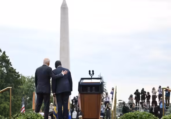 US President Joe Biden (Left) and Kenyan President William Ruto (Right) standing in front of the Washington Monument. Photo: Mandel Ngan/AFP.