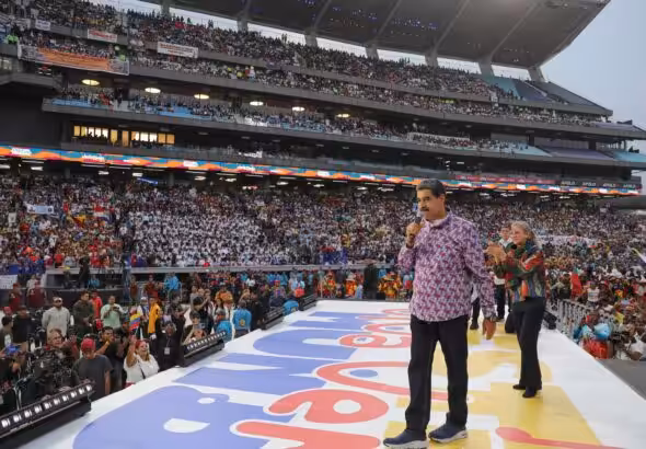 Venezuelan President Nicolás Maduro and his wife, National Assembly Deputy Cilia Flores greeting the audience during the opening ceremony of the Viva Venezuela World Festival at the Simón Bolivar Stadium in Caracas, May 10, 2024. Photo: Presidential Press.