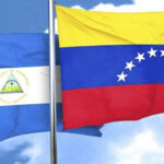 Flags of Nicaragua and Venezuela. Photo: El19Digital/File photo.