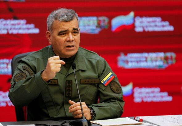 Venezuelan Defense Minister Vladimir Padrino addresses the press at Miraflores Palace, Caracas. Photo: Reuters/Manaure Quintero.