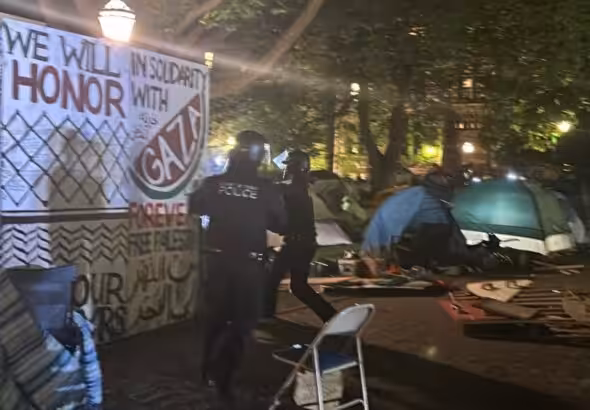Campus police raid University of Chicago Palestine solidarity encampment. Photo: Fight Back! News/staff.