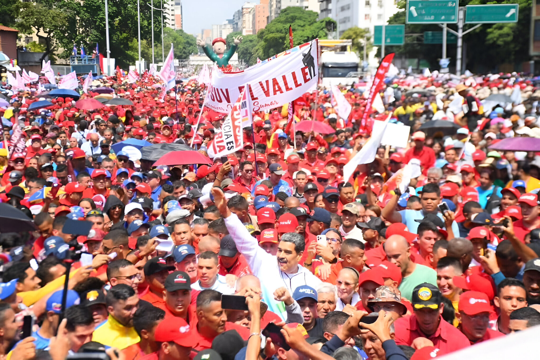 Venezuelan President Nicolás Maduro marching with Venezuelan workers and supporters during the May Day march in Caracas on May 1, 2024. Photo: X/@PartidoPSUV.