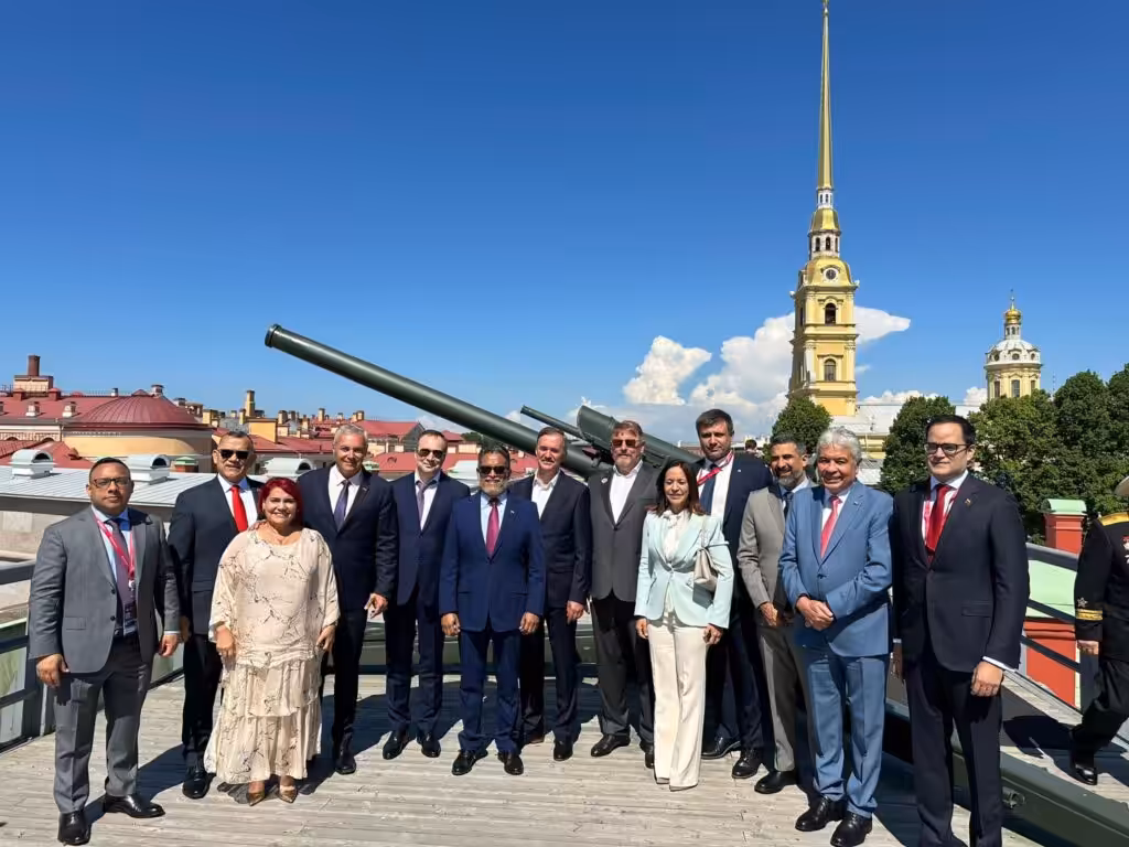 Venezuelan delegation at the St. Petersburg International Economic Forum 2024 (SPIEF24) in Russia on June 5, 2024. Photo: X/@AliEnesto32.
