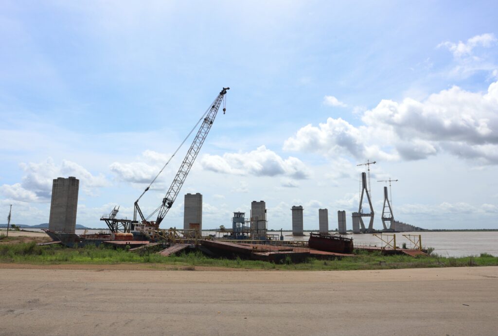 The under-construction third bridge over the Orinoco River, June 18, 2024. Photo: X/@ViceVenezuela.