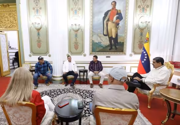 Venezuelan President Nicolas Maduro meeting opposition mayors from Barinas state at Miraflores Palace, Caracas, on June 16, 2024. Photo: Twitter
