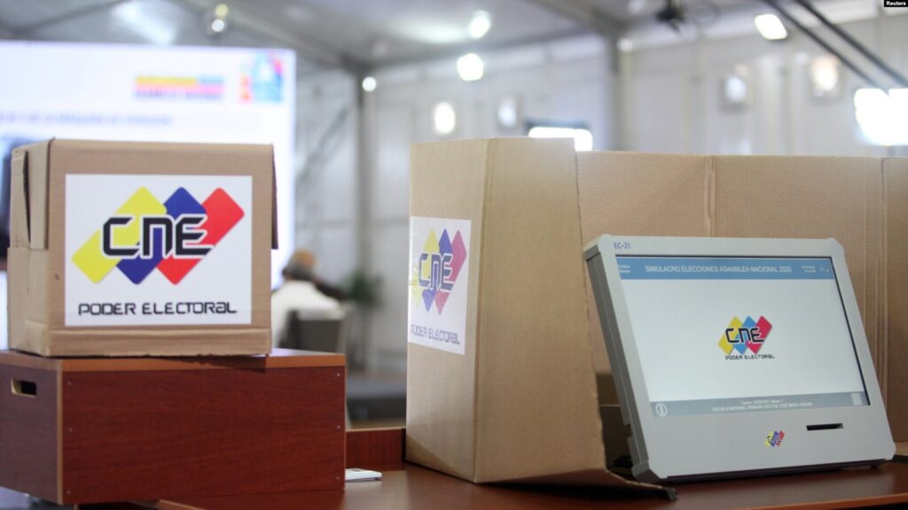 A voting machine located at the headquarters of the National Electoral Council of Venezuela, shortly before the Parliamentary Elections of December 6, 2020. Photo: Reuters/file photo.