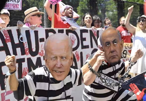 Pro-Palestinian and anti-genocide protestors near the White House, Washington DC. Photo: AFP.