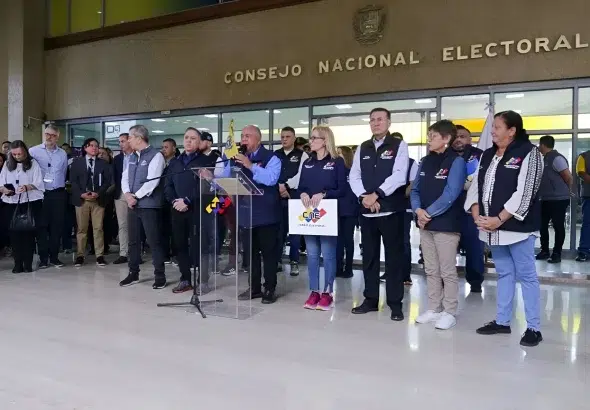 CNE President Elvis Amoroso giving statements to the press summarizing last Sunday's voting drill alongside the CNE's executive board. Caracas, on Monday, July 1, 2024. Photo: Con el Mazo Dando.
