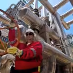 A Venezuelan oil sector worker of Petroindependencia SA, a PDVSA-Chevron joint venture in Venezuela. Photo: Chevron.