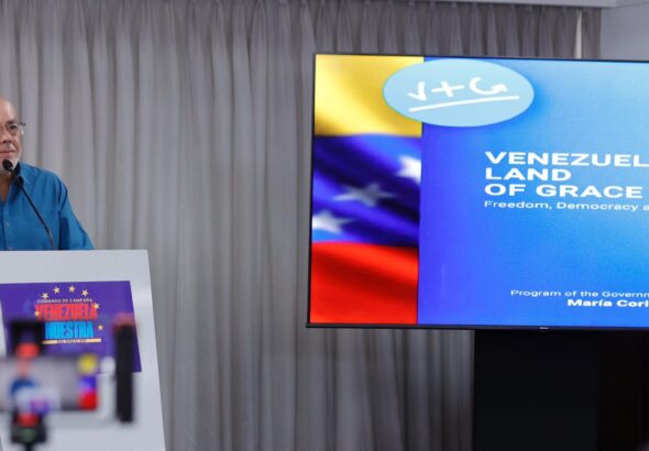 PSUV Deputy Jorge Rodriguez issuing statements to the press on Sunday, July 21, 2024. Photo: X/@luchaalmada.