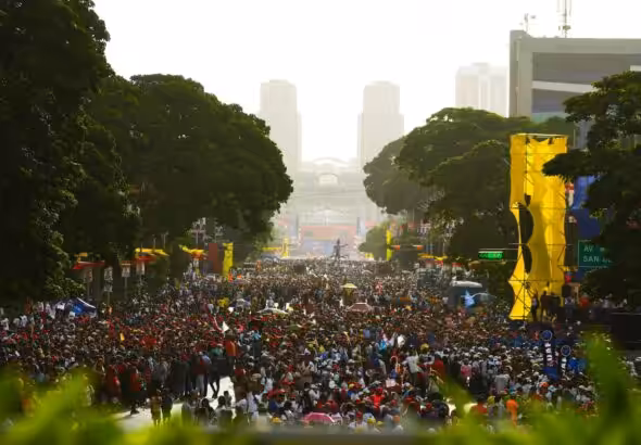 Supporters of Venezuelan President Nicolás Maduro pack Ave. Bolivar in Caracas during the closing rally of his presidential campaign aiming at the elections, July 28. Photo: X/@ConelMazoDando.