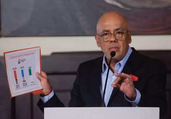 The president of the Venezuelan National Assembly and PSUV deputy, Jorge Rodríguez, in a press conference, calling Chavista forces to demonstrate on Tuesday, July 30, to ensure peace in Venezuela. Photo: Venezuelan National Assembly.