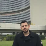 UK journalist Richard Medhurst near the United Nations Office at Vienna, Austria. Photo: X/@richimedhurst/file photo.