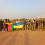 Tuareg rebels in Mali have been photographed holding a Ukrainian flag after killing dozens of Russians from the Wagner Private Military Company (PMC). Photo: Kyiv Post.