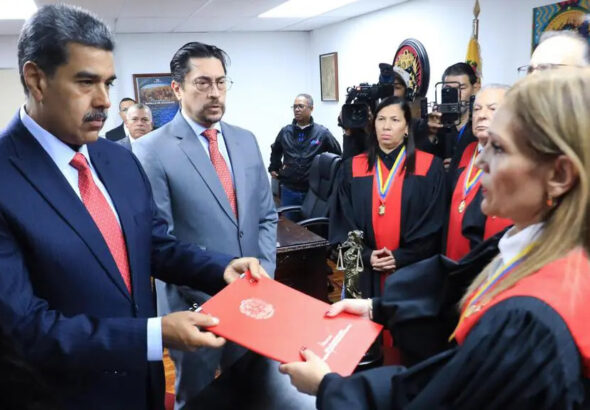 Venezuelan President Nicolás Maduro submits electoral result review petition before the Electoral Chamber of the Supreme Court of Justice. Photo: Presidential Press.