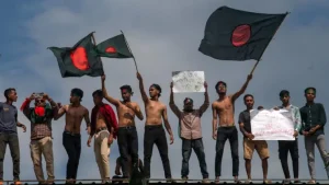 Protesters block a busy intersection during a protest in Dhaka, Bangladesh, on 4 August 2024. Photo: Syed Mahamudur Rahman/NurPhoto/Reuters.