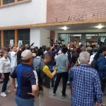 Andres Bello voting center in Caracas. Photo: Brian Mier.