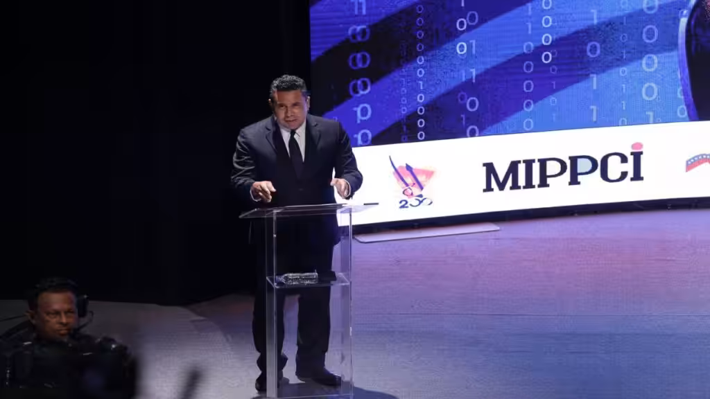 Venezuelan Permanent Representative to the United Nations Samuel Moncada makes a presentation at a conference in Caracas, August 23, 2024. Photo: Jose Diaz/AVN.