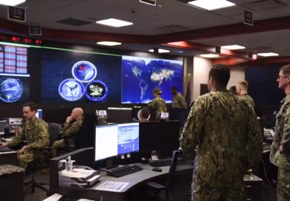 US soldiers at the Fleet Operations Center of the US Fleet Cyber Command headquarters. Photo: US 10th Fleet.