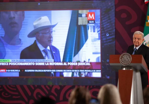 Andrés Manuel López Obrador addresses his audience on the subject of judicial reform. Photo: Andrea Murcia/Cuartooscuro.com