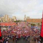 Venezuelan President Nicolas Maduro and his wife, Deputy Cilia Flores, greeting a massive crowd at the presidential campaign closing rally in Ave. Bolivar, Caracas, on July 25, 2025. Photo: Orinoco Tribune/file photo.