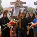 Kosovo Serbs in the village of Gracka e Vjeter/Staro Gracko hold the annual wheat harvest to mourn their relatives murdered by Kosovo Liberation Army terrorists during the wheat harvest season in July 1999. Photo: The Srpska Times.