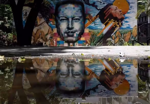 Mural of President Hugo Chavez near the University of the Arts in Caracas. Photo: EFE/file photo.