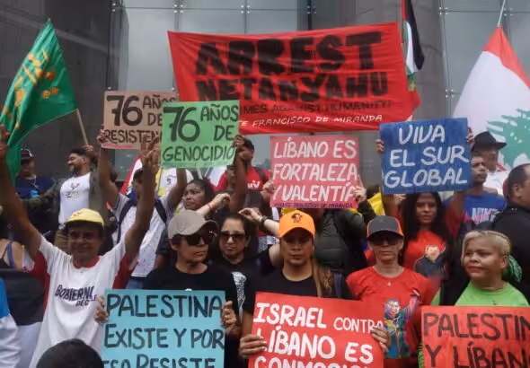 “Arrest Netanyahu” was one of the most frequently seen slogans on the banners carried during the demonstration in support of Palestine and Lebanon in Caracas, Venezuela, on Saturday, October 5, 2024. Photo: Luigino Bracci Roa