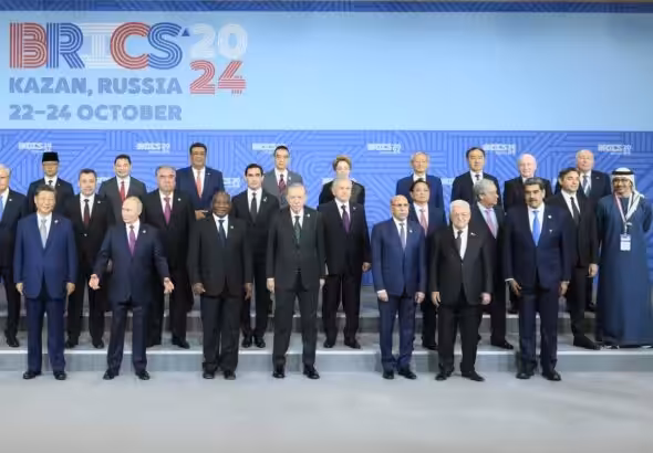 Group photo involving all the presidents and high dignitaries participating in the 16th BRICS Summit, held in Kazan, Russia, on Thursday, October 24, 2025. Photo: Sputnik/Agencies/Sergey Bobylev.