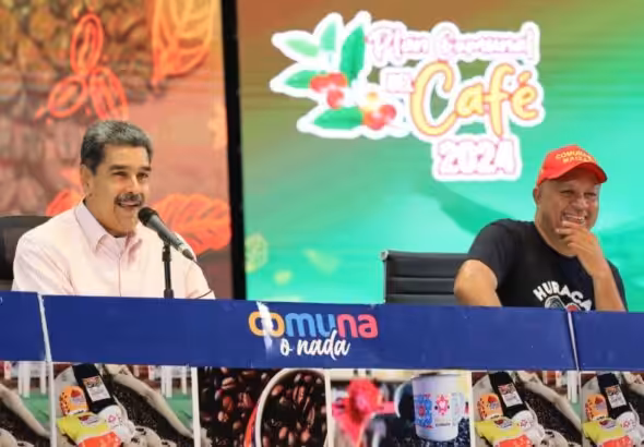 Venezuelan President Nicolás Maduro (left) with Minister of Communes Ángel Prado (right) at an official event in Caracas, October 15, 2024. Photo: MIPPCI.