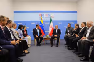Venezuelan President Nicolás Maduro and Iranian President Masoud Pezeshkian held a bilateral meeting at the 16th BRICS Summit, Kazan, Russia, Octobef 24, 2024. Photo: Presidential Press.