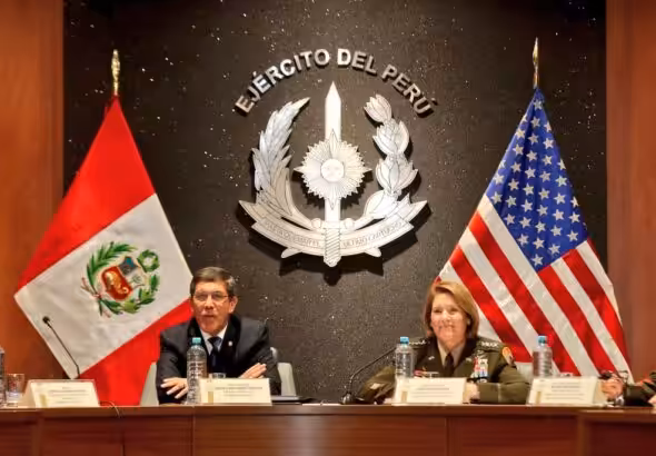 Peruvian Defense Minister Jorge Chávez with US Southern Command chief, General Laura Richardson, in Peru, September 2023. Photo: Defense Ministry of Peru.