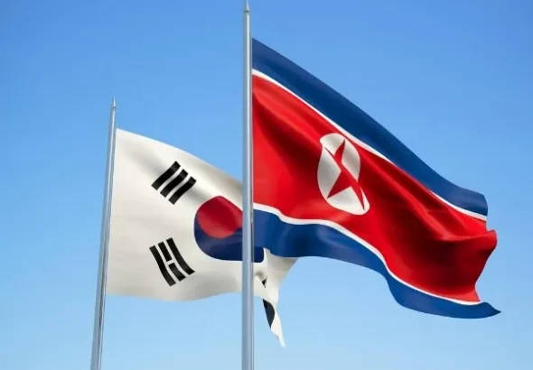 DPRK and South Korea flags. Photo: China Daily/File photo.