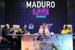 Venezuelan President Nicolás Maduro during the transmission of his live weekly podcast "Maduro Live de Repente," on Thursday, Nov 14. Photo: Presidential Press.
