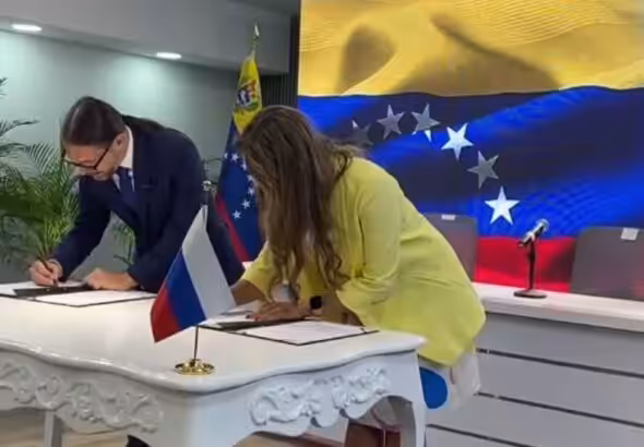 Signing of the agreement between the Venezuelan government and Sputnik. Photo: Sputnik News Agency.