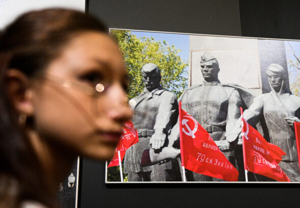 A girl tours an exhibition dedicated to the day of new regions’ reunification with Russia at the Victory Museum on Poklonnaya Hill in Moscow, Russia. Photo: Kirill Zykov/AP.