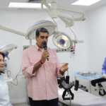 Venezuelan President Nicolás Maduro, accompanied by Ministers Gabriela Jiménez and Magaly Gutiérrez, tour the newly inaugurated renovated Brisas de Charallave Comprehensive Diagnostic Center, Miranda state, Venezuela. Photo: MIPPCI.