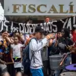Rally outside prosecutors office in Guayaquil demanding the immediate return of the four disappeared children. Photo: CDH Guayaquil.