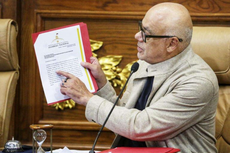 National Assembly President Jorge Rodríguez at a meeting for the Delegated Commission on Monday, December 23. Photo: Wilmer Errades/Últimas Noticias.