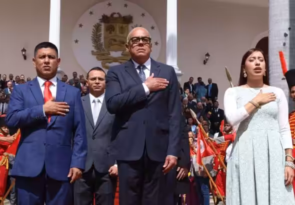 PSUV Deputies Jorge Rodríguez (center), Pedro Infante (left), and América Pérez (right) take oath as the top authorities of the National Assembly during the opening of the legislative year in Venezuela, January 5, 2025. Photo: Últimas Noticias.