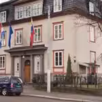 6787b6d359bf5b76ce7f66c1-1