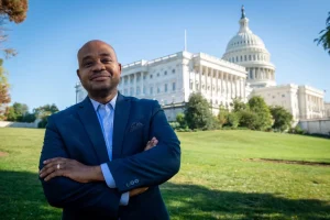 Then ambassador to the United States Luis Gilberto Murillo proudly posing for a photo near the US Congress in 2023. Photo: Johnny A Yataco/AL DÍA News/Getty Images/file photo.
