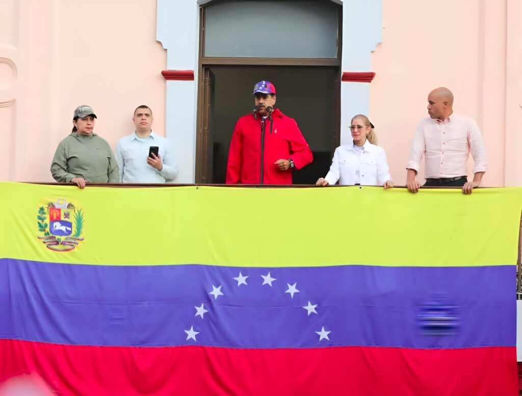 Venezuelan President Nicolás Maduro from the "balcon del pueblo" at Miraflores Palace, addressing those marching to commemorate the 67th anniversary of the ousting of former dictator Marcos Pérez Jiménez, in Caracas, January 23, 2025. Photo: Presidential Press.