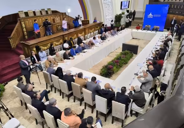 The Special Commission for the Revision of Electoral Laws of the National Assembly of Venezuela discusses the electoral schedule for 2025. Photo: ACN.