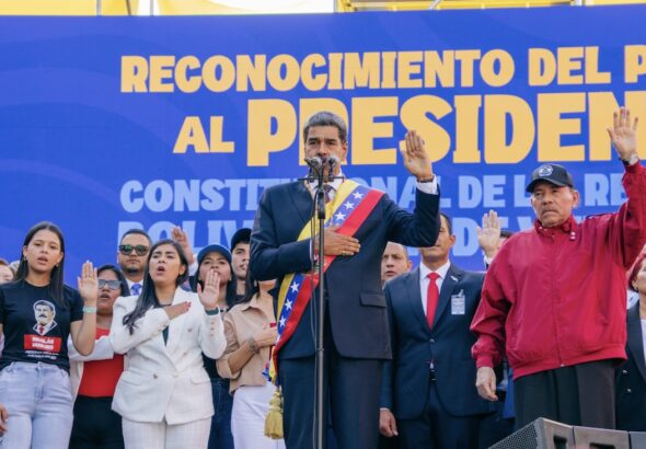 After the official ceremony in the National Assembly, Nicolás Maduro swore in with the people of Venezuela outside the Miraflores Palace. Photo: Zoe Alexandra.