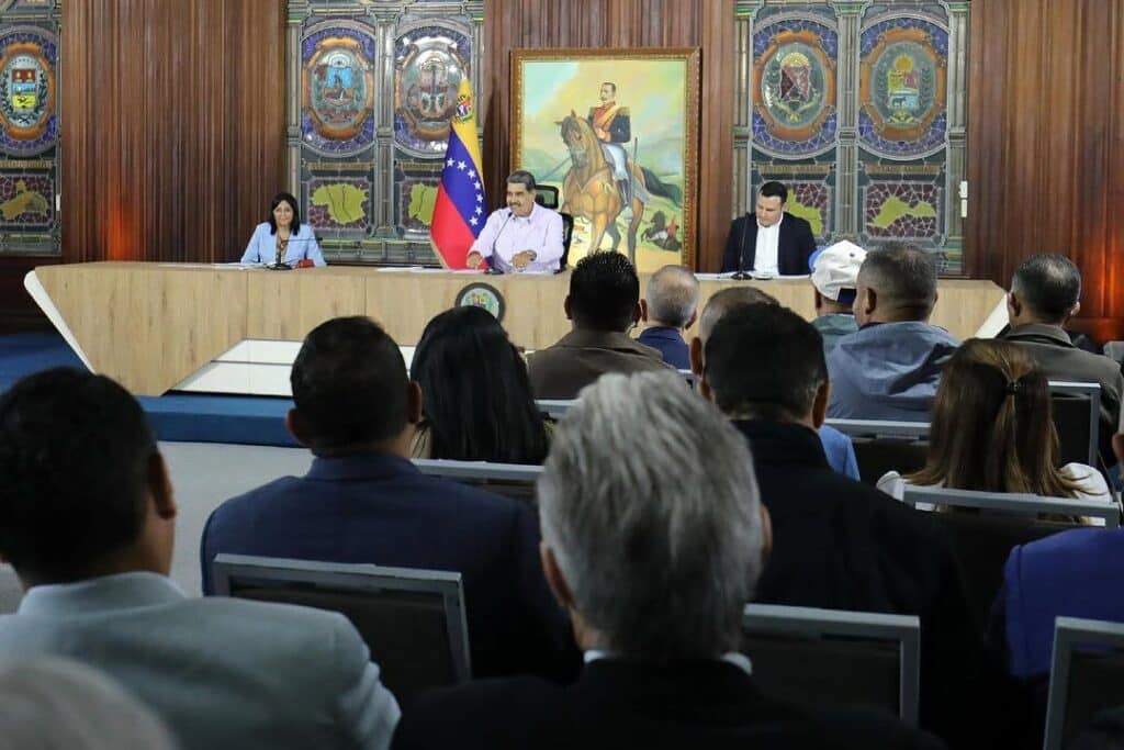 Venezuelan President Nicolás Maduro chairs the first session of the Federal Council of Government of 2025, on Tuesday, January 28, in Caracas. Photo: IG/@wiliamserantesvzla.