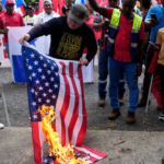 Panamanians torch US Flag. Photo: Kawsachun News/File photo.