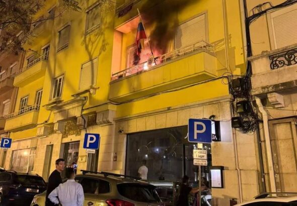 Fire caused by fascist attack on the Venezuelan Consulate General in Lisbon, Portugal, January 11, 2025. Photo: IG/@yvan.gilpinto.